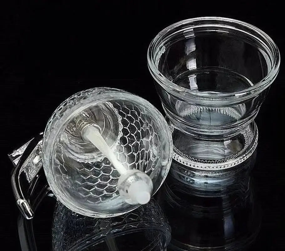 The Perfect Honey Dispenser - 200ml Plastic Pot for Easy Home Use